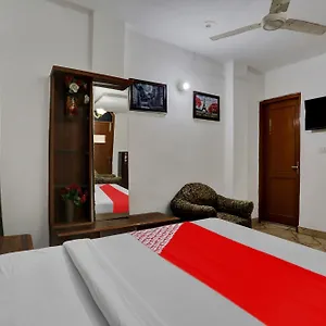 Hotel Oyo Flagship 81002 Tsa New Delhi